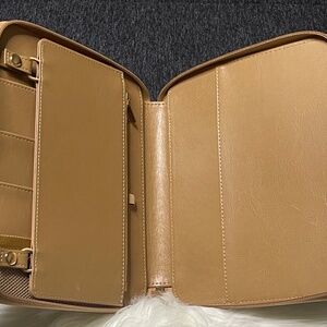 Threshold faux-leather zipper folio